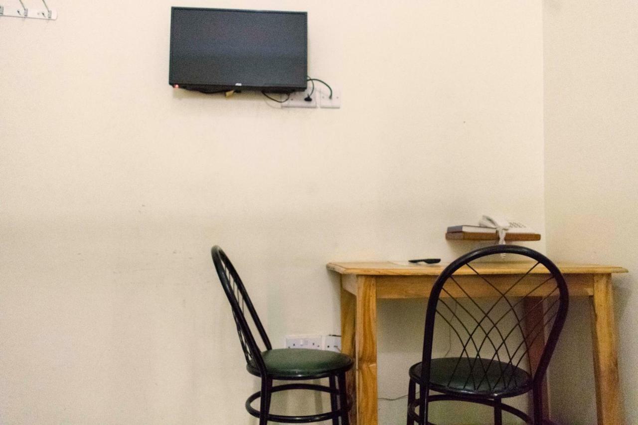 Relief Motel Fort Portal Экстерьер фото
